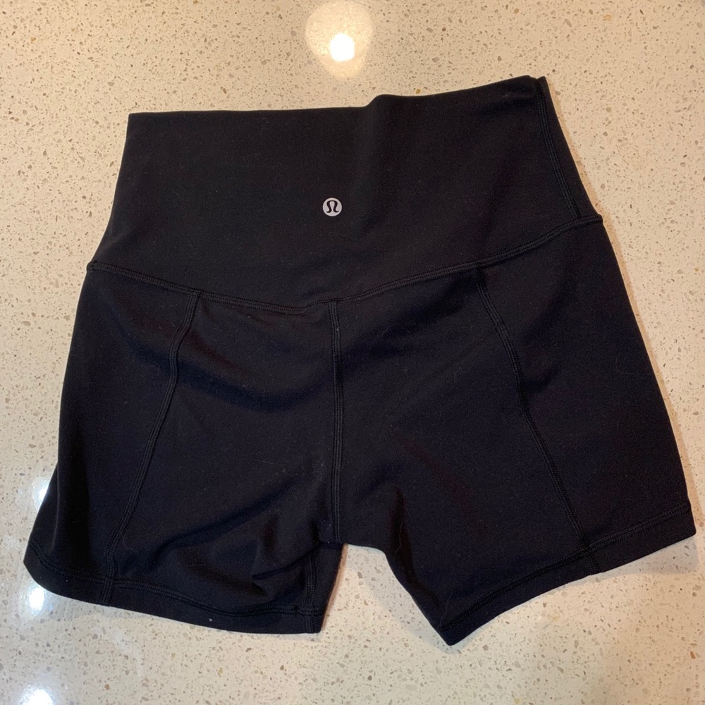 Lululemon 4” shorts black size 6